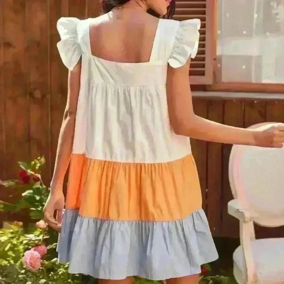 ALTAR'D STATE Tierd Colorblock Maci Style but is a Mini Ruffle Sleeve - Picture 4 of 5